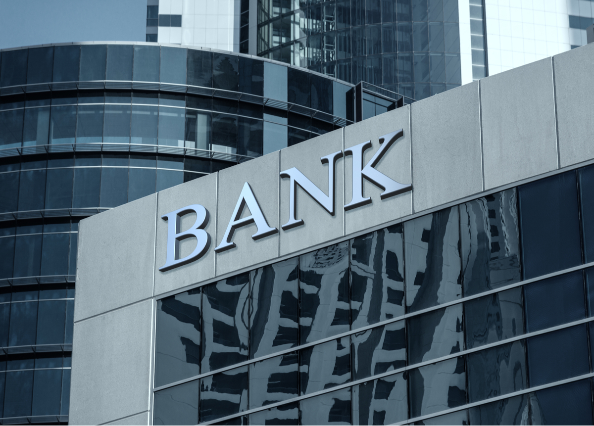 Which bank is best for commercial loans?